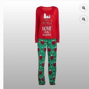 Peanut’s Snoopy Women’s Plus Home For The Holidays Pajama Set Size 2X NWT